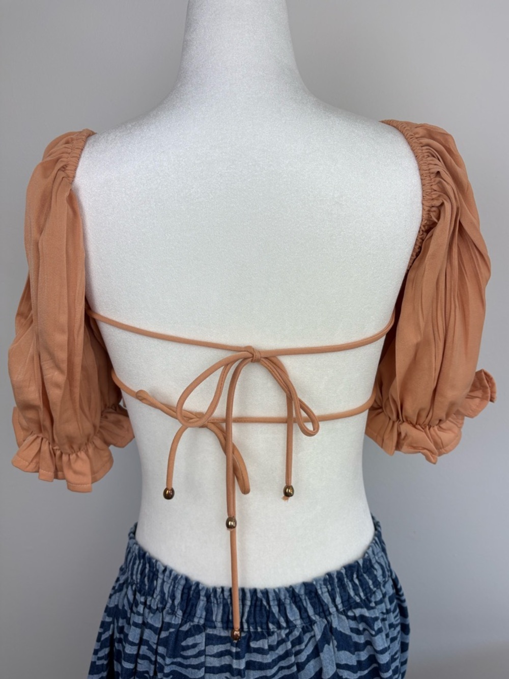 Ruched Puff-Sleeve Crop Top Peachy Beige Size Small Square Neck Coquette Girlie - Picture 2 of 9